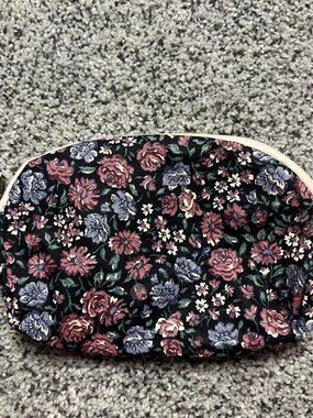 Mini vintage makeup bag
